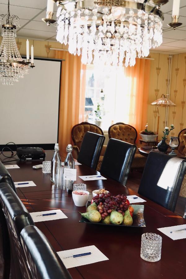 סאנדביקן Hoegbo Hotell Skommarsgarden מראה חיצוני תמונה